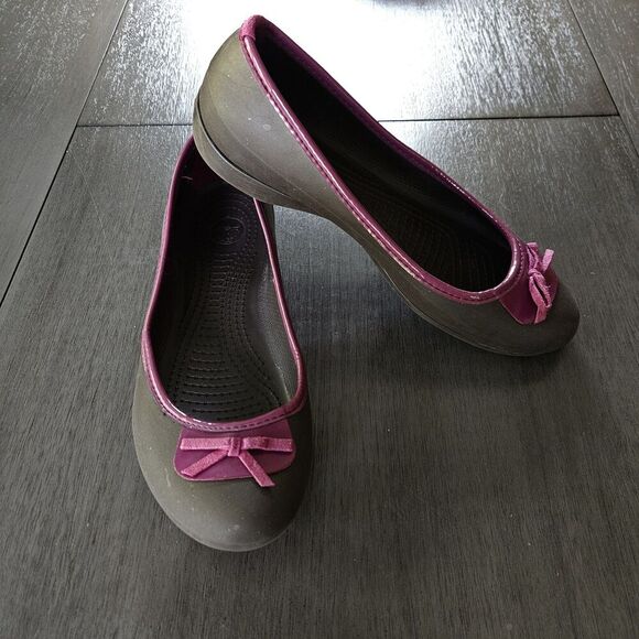 Crocs Womens Ballet Flats Sz US 8 Brown With Berry Purple Bow - Picture 4 of 9